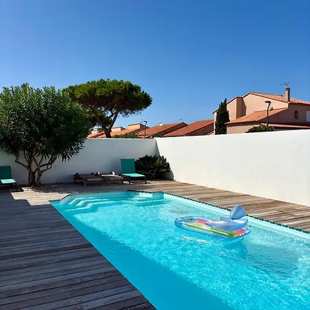 Familiale, Piscine A 100 M De La - 8albau26 فيلة *