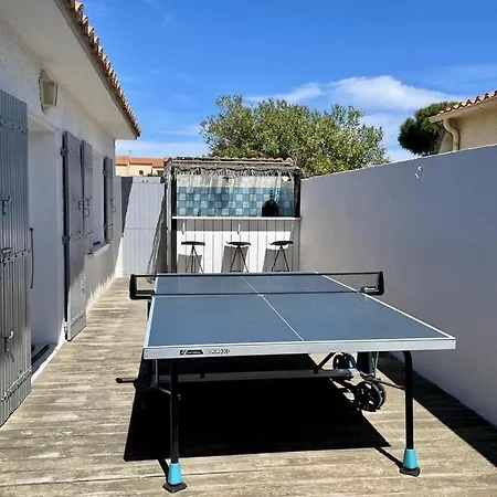 Familiale, Piscine A 100 M De La - 8albau26 Vila