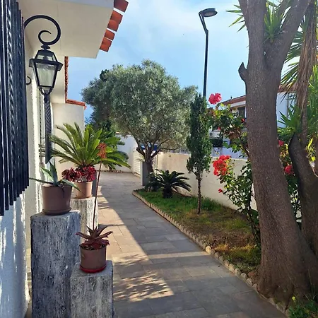 Familiale, Piscine A 100 M De La - 8albau26 * Le Barcarès